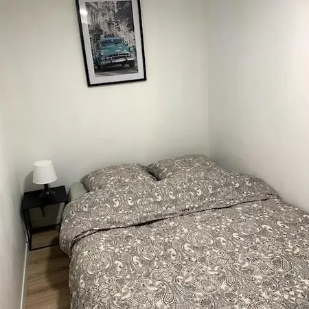 V Proche Ligne 14 Kremlin Bicetre